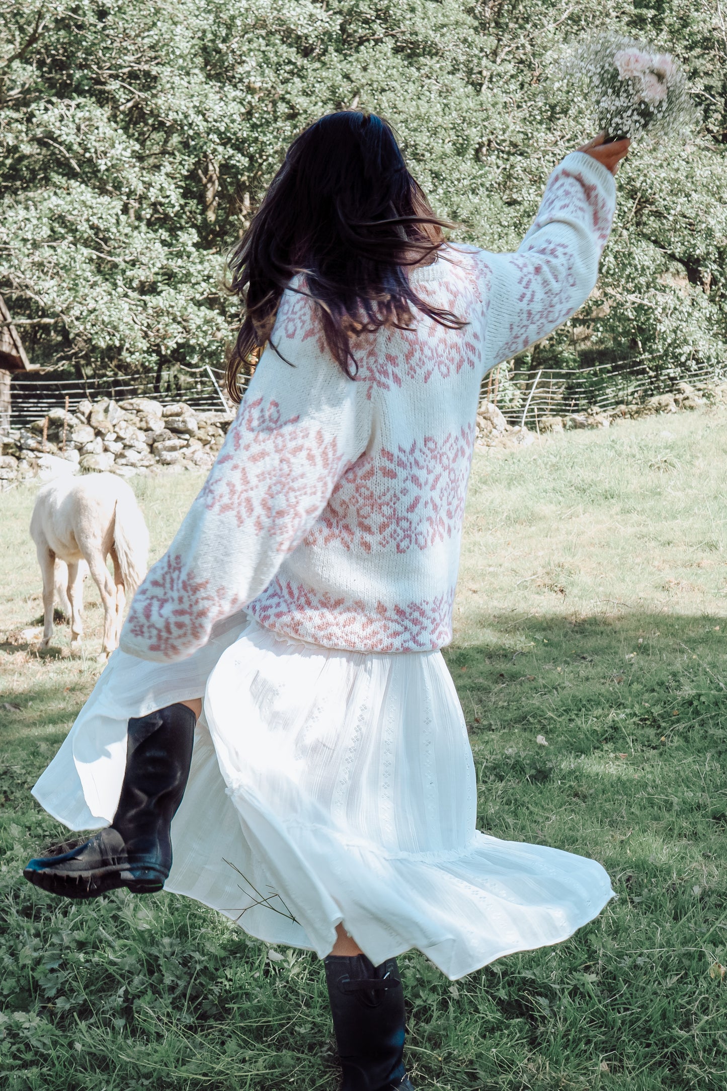 Leaf (me alone) Sweater ENGLISH