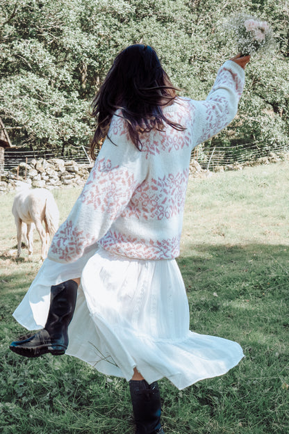 Leaf (me alone) Sweater ENGLISH